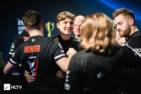 新赛季快速问答 Peyz ：我最喜欢的中国菜是麻婆豆腐和火锅